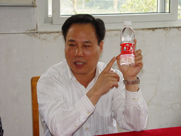 市领导莅临华山泉龙口新基地指导工作.jpg