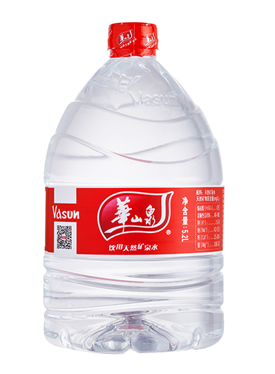 瓶装矿泉水.png