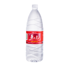 饮用天然泉水